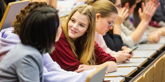  Girls talking to each other